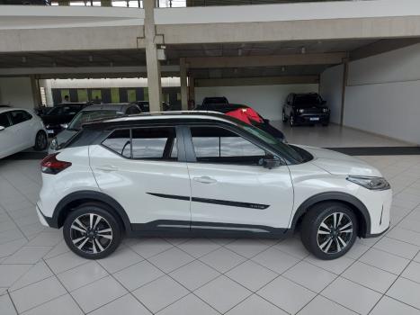 NISSAN Kicks 1.6 16V 4P FLEXSTART EXCLUSIVE XTRONIC AUTOM�TICO CVT, Foto 5