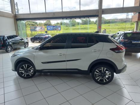NISSAN Kicks 1.6 16V 4P FLEXSTART EXCLUSIVE XTRONIC AUTOM�TICO CVT, Foto 6