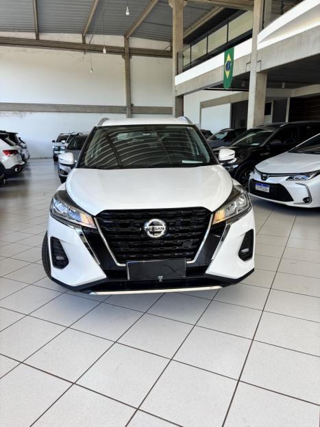 NISSAN Kicks 1.6 16V 4P FLEXSTART ADVANCE XTRONIC AUTOM�TICO CVT, Foto 2