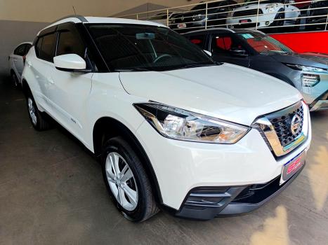 NISSAN Kicks 1.6 16V 4P FLEXSTART S DIRECT X-TRONIC AUTOMÁTICO CVT, Foto 2