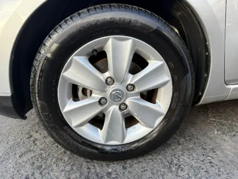 NISSAN Livina 1.6 16V 4P S FLEX, Foto 9