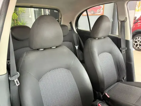 NISSAN March 1.0 12V 4P S FLEX, Foto 9