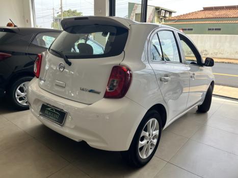 NISSAN March 1.6 16V 4P SV FLEX AUTOMTICO CVT, Foto 4