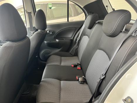 NISSAN March 1.6 16V 4P SV FLEX AUTOMTICO CVT, Foto 9