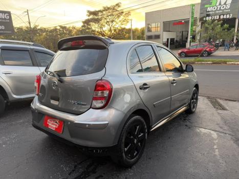 NISSAN March 1.6 16V 4P SR FLEX, Foto 6