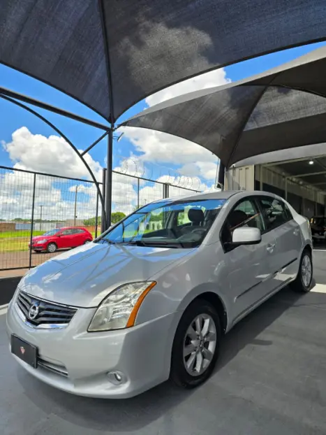 NISSAN Sentra 2.0 16V 4P S AUTOMÁTICO CVT, Foto 3