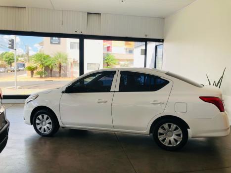 NISSAN Versa Sedan 1.6 16V 4P FLEX S, Foto 2