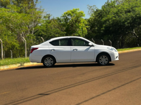 NISSAN Versa Sedan 1.6 16V 4P FLEX SV, Foto 14