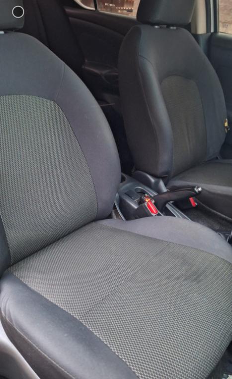 NISSAN Versa Sedan 1.6 16V 4P FLEX SL, Foto 4 NISSAN Versa Sedan 1.6 16V 4P FLEX SL, Foto 4