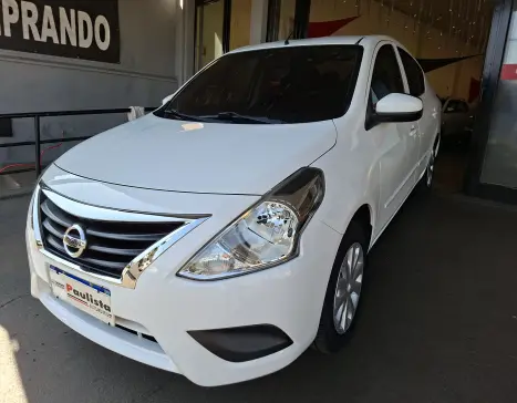 NISSAN Versa Sedan 1.0 4P FLEX, Foto 1