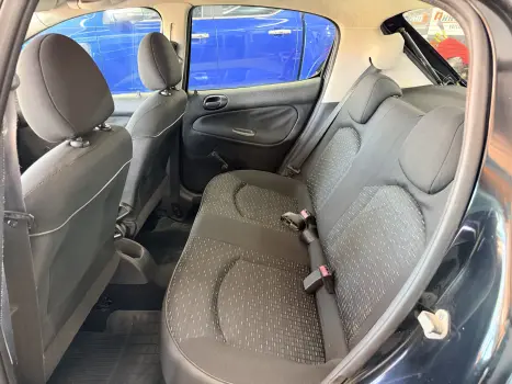 PEUGEOT 206 1.4 4P FLEX, Foto 6