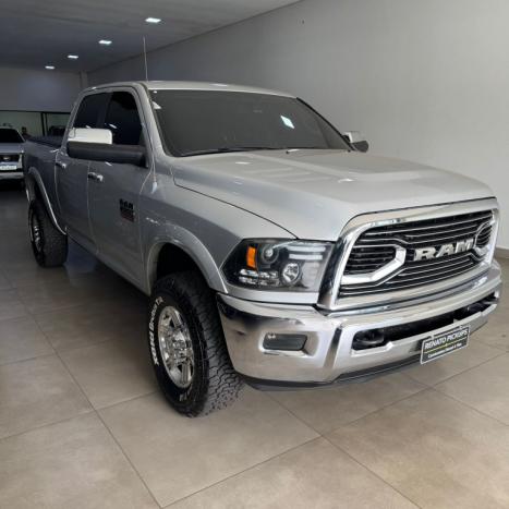 RAM 2500 6.7 I6 24V SLT CABINE DUPLA TURBO DIESEL LARAMIE 4X4 AUTOMÁTICO, Foto 2 RAM 2500 6.7 I6 24V SLT CABINE DUPLA TURBO DIESEL LARAMIE 4X4 AUTOMÁTICO, Foto 2