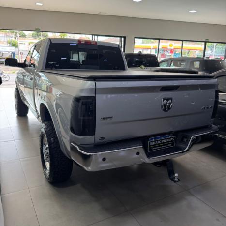 RAM 2500 6.7 I6 24V SLT CABINE DUPLA TURBO DIESEL LARAMIE 4X4 AUTOMÁTICO, Foto 6 RAM 2500 6.7 I6 24V SLT CABINE DUPLA TURBO DIESEL LARAMIE 4X4 AUTOMÁTICO, Foto 6