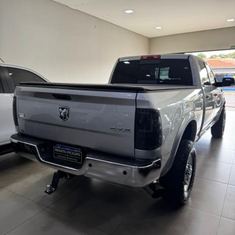 RAM 2500 6.7 I6 24V SLT CABINE DUPLA TURBO DIESEL LARAMIE 4X4 AUTOMÁTICO, Foto 7 RAM 2500 6.7 I6 24V SLT CABINE DUPLA TURBO DIESEL LARAMIE 4X4 AUTOMÁTICO, Foto 7