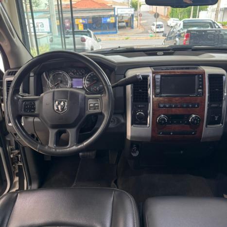 RAM 2500 6.7 I6 24V SLT CABINE DUPLA TURBO DIESEL LARAMIE 4X4 AUTOMÁTICO, Foto 15 RAM 2500 6.7 I6 24V SLT CABINE DUPLA TURBO DIESEL LARAMIE 4X4 AUTOMÁTICO, Foto 15