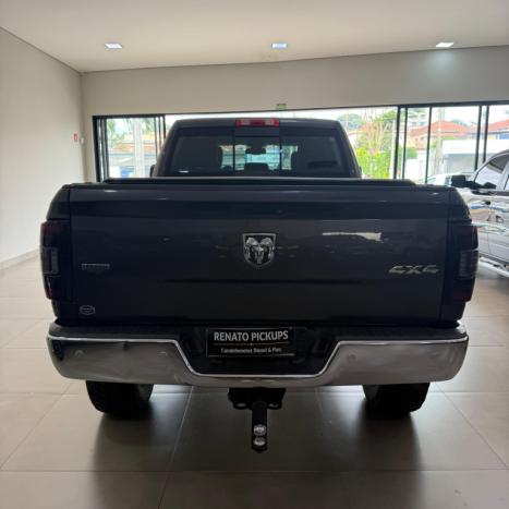 RAM 2500 6.7 I6 24V SLT CABINE DUPLA TURBO DIESEL LARAMIE 4X4 AUTOM�TICO, Foto 4