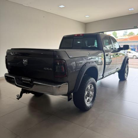 RAM 2500 6.7 I6 24V SLT CABINE DUPLA TURBO DIESEL LARAMIE 4X4 AUTOM�TICO, Foto 6