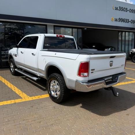 RAM 2500 6.7 I6 24V SLT CABINE DUPLA TURBO DIESEL LARAMIE 4X4 AUTOM�TICO, Foto 4