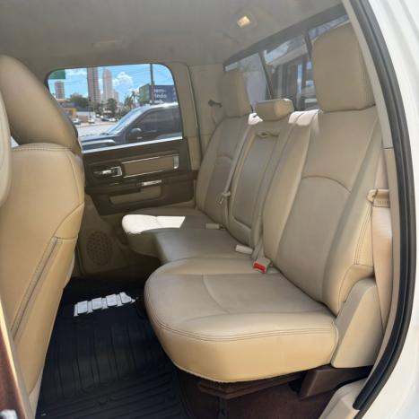 RAM 2500 6.7 I6 24V SLT CABINE DUPLA TURBO DIESEL LARAMIE 4X4 AUTOM�TICO, Foto 13