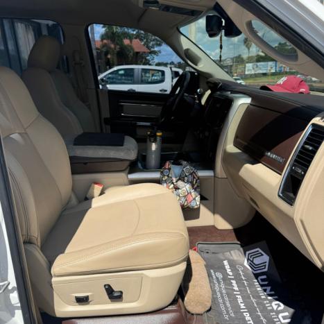 RAM 2500 6.7 I6 24V SLT CABINE DUPLA TURBO DIESEL LARAMIE 4X4 AUTOM�TICO, Foto 15