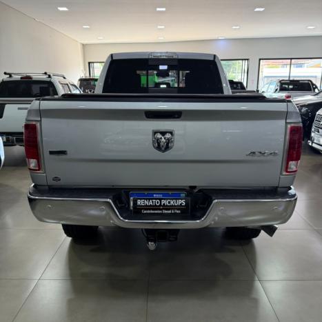 RAM 2500 6.7 I6 24V SLT CABINE DUPLA TURBO DIESEL LARAMIE 4X4 AUTOM�TICO, Foto 5