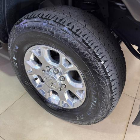 RAM 2500 6.7 I6 24V SLT CABINE DUPLA TURBO DIESEL LARAMIE 4X4 AUTOM�TICO, Foto 9