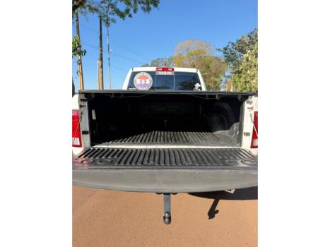 RAM 2500 6.7 I6 24V SLT CABINE DUPLA TURBO DIESEL LARAMIE 4X4 AUTOMÁTICO, Foto 4