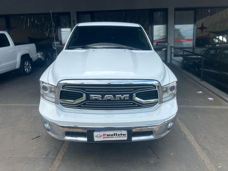 RAM Classic 5.7 V8 32V 4P HEMI LARAMIE AUTOM�TICO, Foto 3