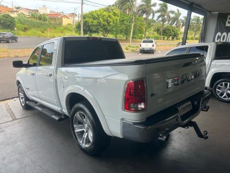 RAM Classic 5.7 V8 32V 4P HEMI LARAMIE AUTOM�TICO, Foto 5