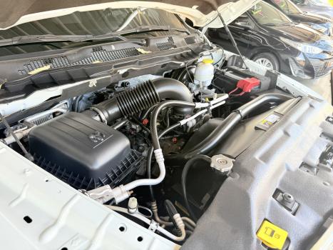 RAM Classic 5.7 V8 32V 4P HEMI LARAMIE AUTOMÁTICO, Foto 9