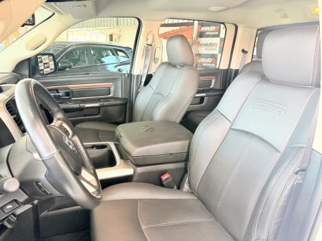 RAM Classic 5.7 V8 32V 4P HEMI LARAMIE AUTOMÁTICO, Foto 12
