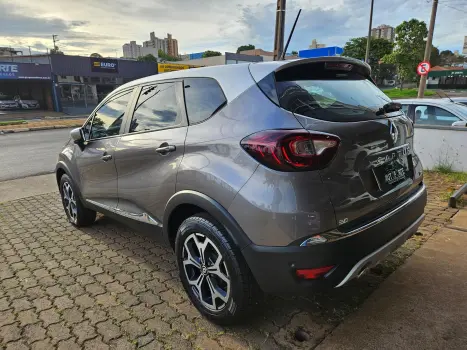 RENAULT Captur 1.3 16V 4P FLEX TCE ICONIC TURBO X-TRONIC AUTOM�TICO CVT, Foto 5