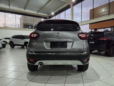RENAULT Captur 1.3 16V 4P FLEX TCE ICONIC TURBO X-TRONIC AUTOM�TICO CVT, Foto 5