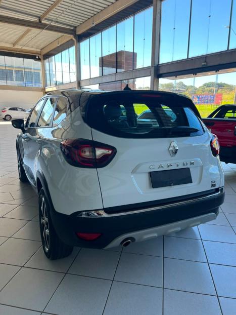 RENAULT Captur 1.3 16V 4P FLEX TCE INTENSE TURBO X-TRONIC AUTOM�TICO CVT, Foto 6