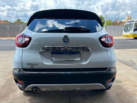 RENAULT Captur 1.6 16V 4P FLEX SCE INTENSE X-TRONIC CVT, Foto 5