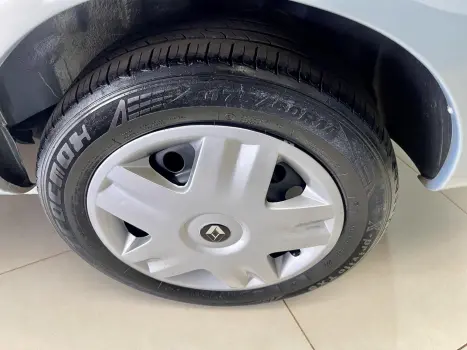 RENAULT Clio Sedan 1.0 16V 4P AUTHENTIQUE, Foto 11