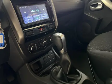 RENAULT Duster 1.6 16V 4P FLEX SCE AUTHENTIQUE X-TRONIC AUTOMTICO, Foto 12