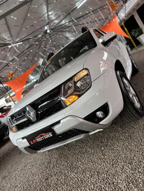 RENAULT Duster 1.6 16V 4P FLEX DYNAMIQUE, Foto 4 RENAULT Duster 1.6 16V 4P FLEX DYNAMIQUE, Foto 4