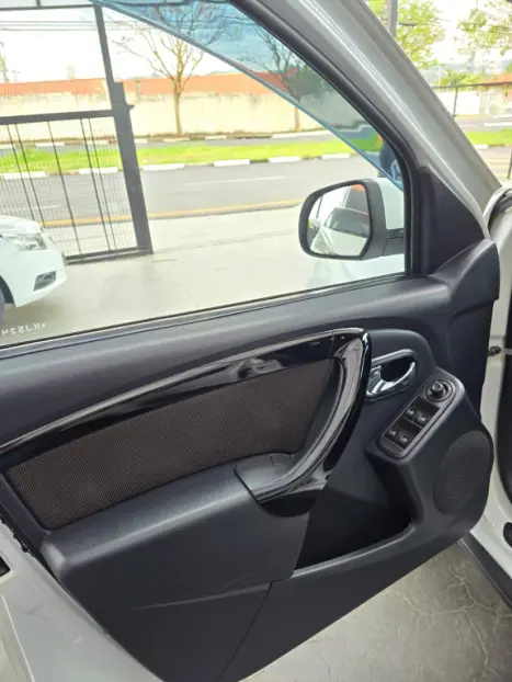 RENAULT Duster 1.6 16V 4P FLEX DYNAMIQUE, Foto 12
