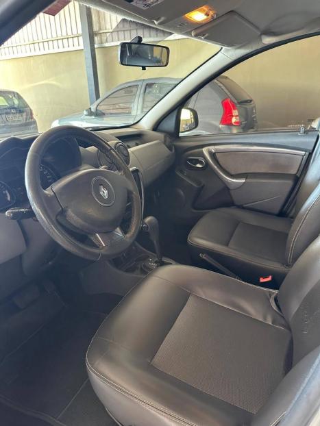 RENAULT Duster 2.0 16V 4P FLEX TECH ROAD, Foto 9 RENAULT Duster 2.0 16V 4P FLEX TECH ROAD, Foto 9