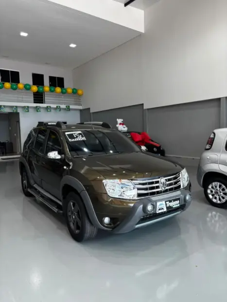 RENAULT Duster 2.0 16V 4P FLEX DYNAMIQUE AUTOM�TICO, Foto 4