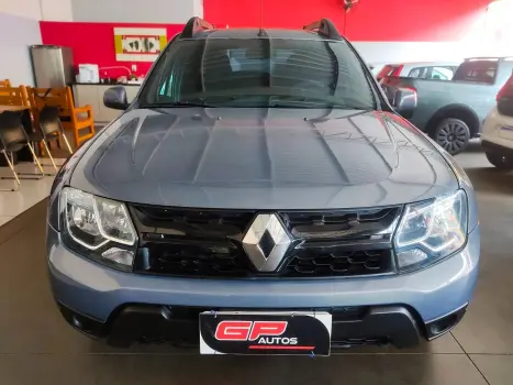 RENAULT Duster , Foto 1