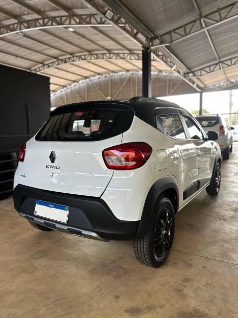 RENAULT Kwid 1.0 12V 4P SCE FLEX OUTSIDER, Foto 4 RENAULT Kwid 1.0 12V 4P SCE FLEX OUTSIDER, Foto 4