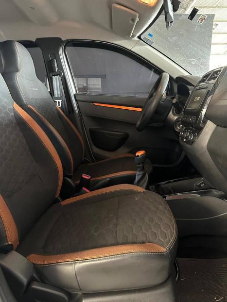 RENAULT Kwid 1.0 12V 4P SCE FLEX OUTSIDER, Foto 9 RENAULT Kwid 1.0 12V 4P SCE FLEX OUTSIDER, Foto 9