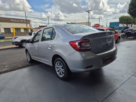 RENAULT Logan 1.0 12V 4P FLEX SCE ZEN, Foto 2