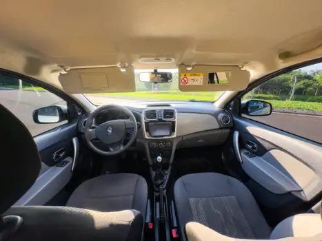 RENAULT Logan 1.6 16V 4P FLEX EXPRESSION, Foto 15