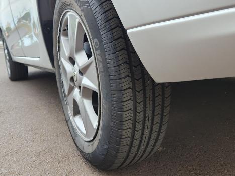 RENAULT Logan 1.6 16V 4P FLEX EXPRESSION, Foto 8