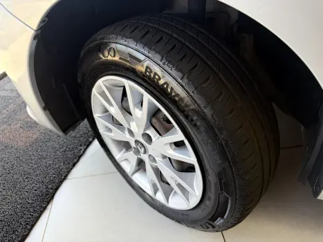 RENAULT Logan 1.6 4P FLEX EXPRESSION, Foto 5