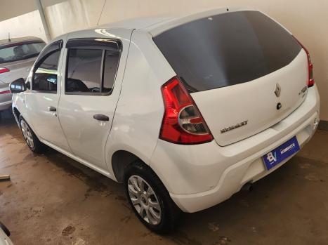 RENAULT Sandero 1.0 4P FLEX AUTHENTIQUE, Foto 2 RENAULT Sandero 1.0 4P FLEX AUTHENTIQUE, Foto 2