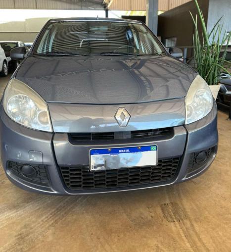 RENAULT Sandero 1.0 16V 4P FLEX AUTHENTIQUE, Foto 2